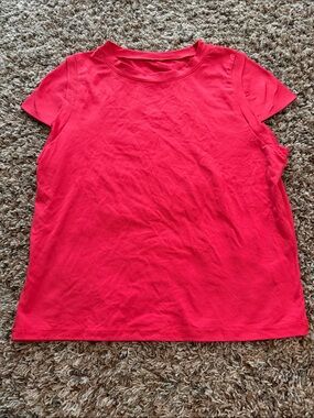 SHEIN Short Sleeve Crewneck Tee in Hot Pink